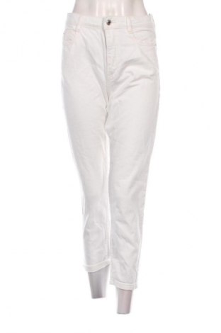 Blugi de femei Zara, Mărime S, Culoare Alb, Preț 88,99 Lei