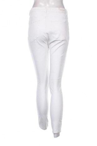 Damen Jeans Zara Trafaluc, Größe M, Farbe Weiß, Preis 13,81 €