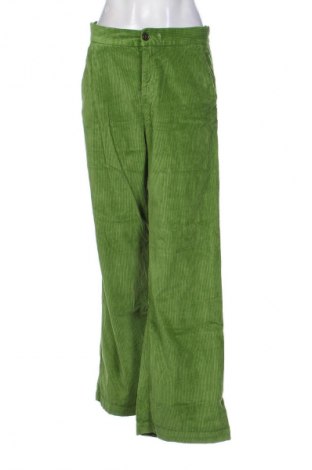 Damen Cordhose United Colors Of Benetton, Größe M, Farbe Grün, Preis € 24,55