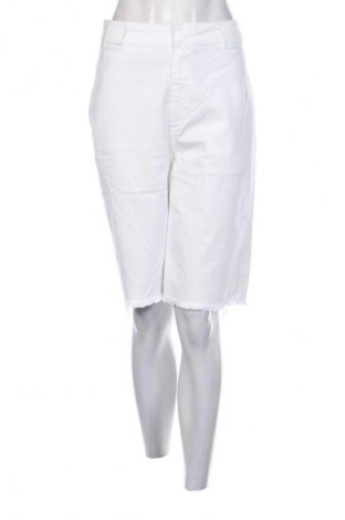 Pantaloni scurți de femei ASOS, Mărime M, Culoare Alb, Preț 87,00 Lei