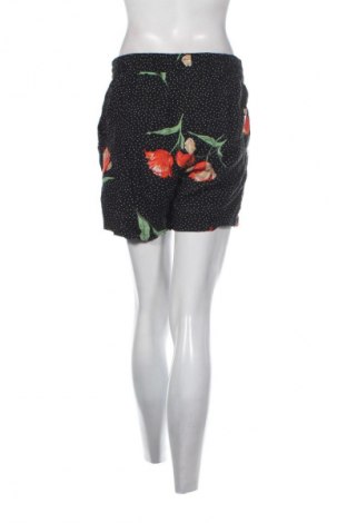 Damen Shorts B.Young, Größe M, Farbe Mehrfarbig, Preis 18,99 €
