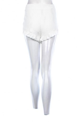 Dámske kraťasy  Bershka, Veľkosť S, Farba Biela, Cena  9,62 €