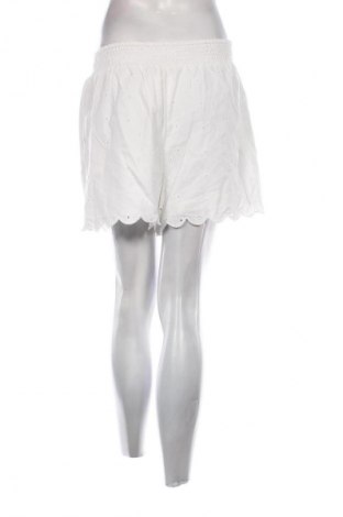 Damen Shorts Calliope, Größe L, Farbe Weiß, Preis 15,86 €