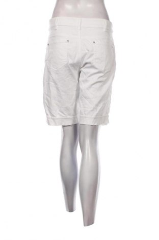 Damen Shorts Clair De Lune, Größe M, Farbe Weiß, Preis € 13,99