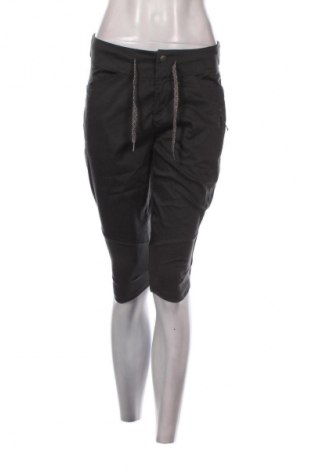 Dámske kraťasy  Decathlon, Veľkosť M, Farba Viacfarebná, Cena  11,95 €