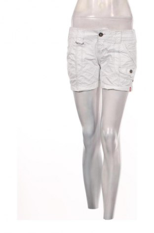 Damen Shorts Edc By Esprit, Größe M, Farbe Weiß, Preis 14,99 €