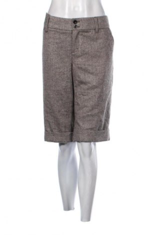 Damen Shorts Esprit, Größe XL, Farbe Mehrfarbig, Preis 39,30 €