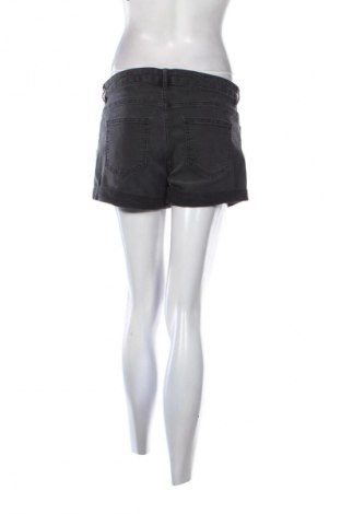 Dámské kraťasy  H&M, Velikost M, Barva Černá, Cena  169,00 Kč