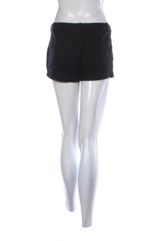 Dámske kraťasy  H&M, Veľkosť M, Farba Čierna, Cena  11,95 €