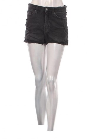 Damen Shorts H&M, Größe M, Farbe Schwarz, Preis 13,99 €