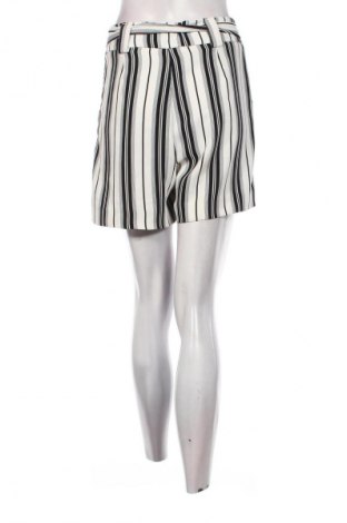 Pantaloni scurți de femei H&M, Mărime L, Culoare Multicolor, Preț 61,99 Lei