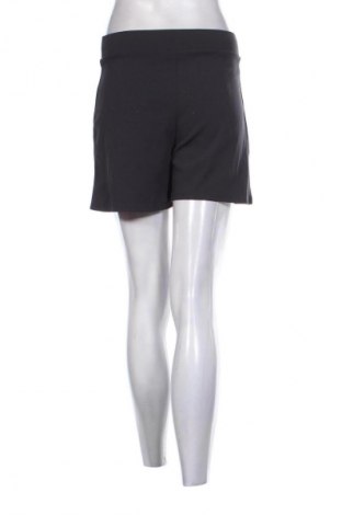 Pantaloni scurți de femei H&M, Mărime S, Culoare Gri, Preț 92,09 Lei