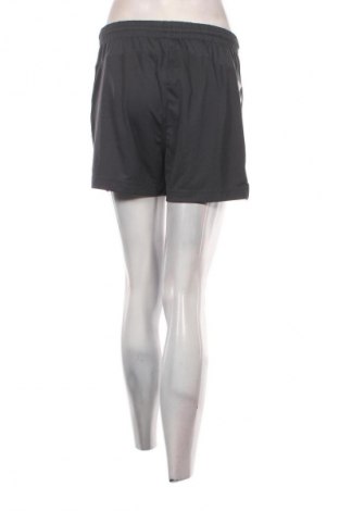 Damen Shorts Hummel, Größe M, Farbe Mehrfarbig, Preis 13,99 €