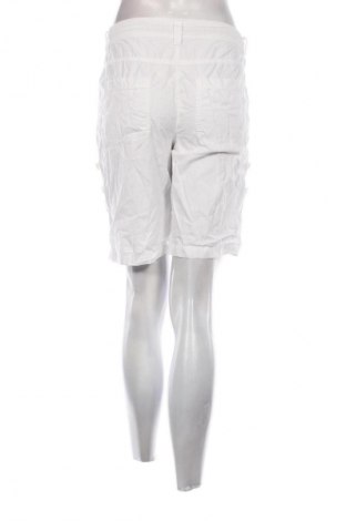 Damen Shorts Manguun, Größe M, Farbe Weiß, Preis € 10,00