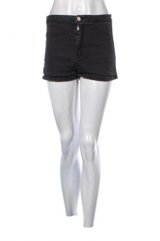 Damen Shorts Pull&Bear, Größe M, Farbe Schwarz, Preis 9,74 €