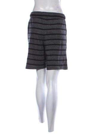 Damen Shorts Reserved, Größe S, Farbe Mehrfarbig, Preis 13,99 €