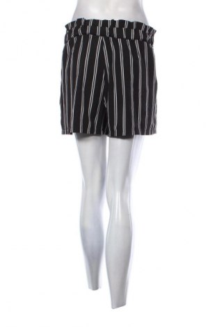 Damen Shorts SHEIN, Größe M, Farbe Mehrfarbig, Preis 6,99 €