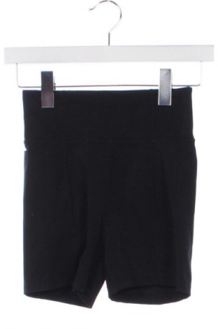 Dámske kraťasy  Stradivarius, Veľkosť XS, Farba Čierna, Cena  9,74 €