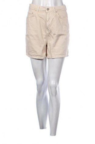 Pantaloni scurți de femei Trendyol, Mărime S, Culoare Ecru, Preț 87,00 Lei