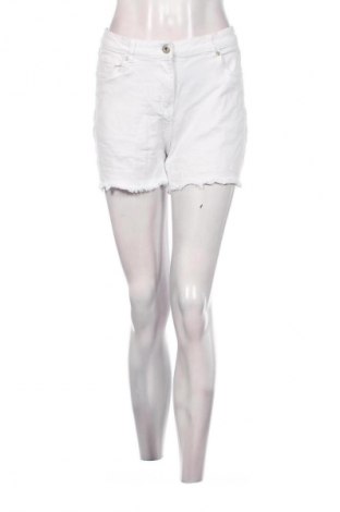 Damskie szorty Up 2 Fashion, Rozmiar M, Kolor Biały, Cena 31,99 zł