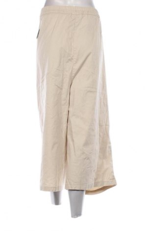 Női rövidnadrág Yessica, Méret 5XL, Szín Bézs, Ár 6 194 Ft