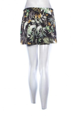 Pantaloni scurți de femei Zara, Mărime M, Culoare Multicolor, Preț 49,87 Lei