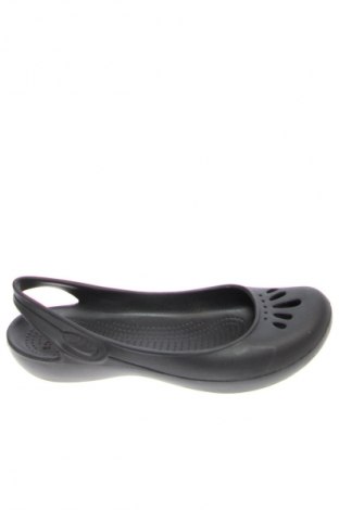 Дамски обувки Crocs, Размер 40, Цвят Черен, Цена 74,29 лв.