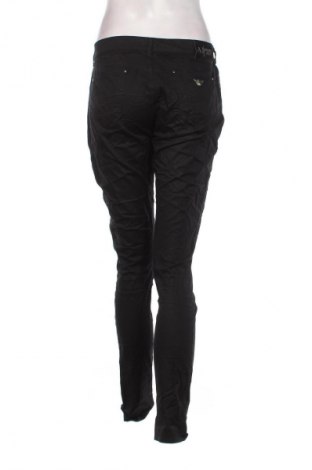 Дамски панталон Armani Jeans, Размер XL, Цвят Черен, Цена 172,99 лв.
