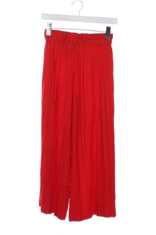 Damskie spodnie Bershka, Rozmiar XS, Kolor Czerwony, Cena 95,99 zł