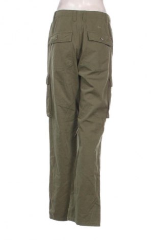 Dámske nohavice Bershka, Veľkosť M, Farba Zelená, Cena  16,95 €