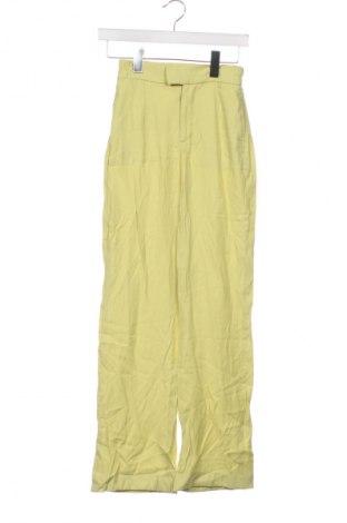 Dámské kalhoty  Bershka, Velikost XS, Barva Zelená, Cena  469,00 Kč