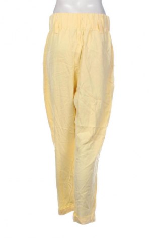Női nadrág Bershka, Méret L, Szín Sárga, Ár 7 879 Ft