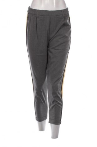 Pantaloni de femei Bershka, Mărime M, Culoare Gri, Preț 74,81 Lei