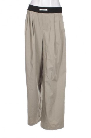 Női nadrág Bershka, Méret M, Szín Bézs, Ár 10 830 Ft