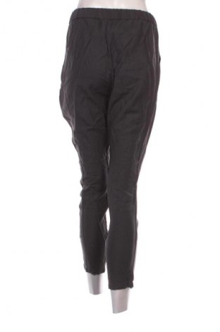 Pantaloni de femei H&M, Mărime M, Culoare Multicolor, Preț 94,99 Lei