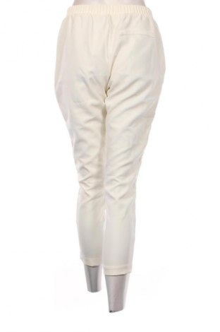 Pantaloni de femei Intimissimi, Mărime M, Culoare Ecru, Preț 150,99 Lei