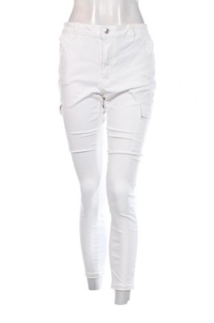 Damenhose Pimkie, Größe M, Farbe Weiß, Preis 8,99 €