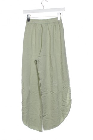 Damenhose Pull&Bear, Größe XS, Farbe Grün, Preis € 15,00