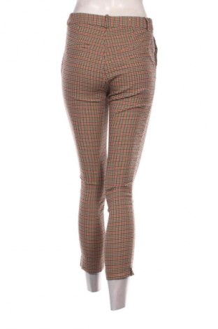 Pantaloni de femei Stradivarius, Mărime M, Culoare Multicolor, Preț 94,99 Lei