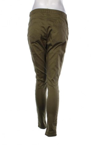 Damenhose Terranova, Größe L, Farbe Grün, Preis € 15,00