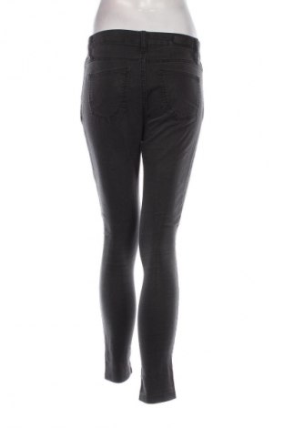 Pantaloni de femei Vero Moda, Mărime M, Culoare Gri, Preț 68,88 Lei