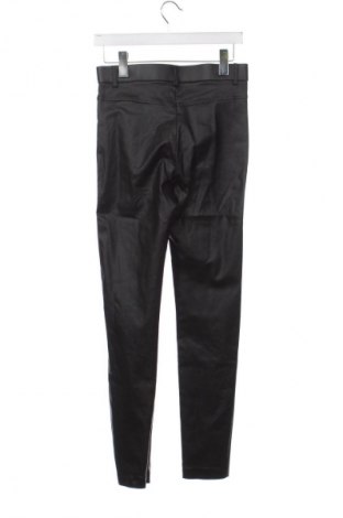Pantaloni de femei Zara, Mărime M, Culoare Negru, Preț 68,88 Lei