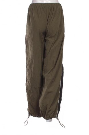 Pantaloni trening de femei SHEIN, Mărime S, Culoare Verde, Preț 94,99 Lei