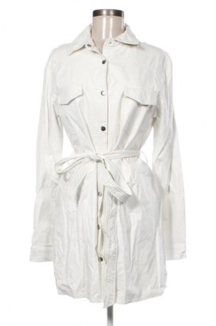 Damenjacke NA-KD, Größe M, Farbe Weiß, Preis 35,00 €