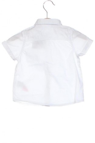 Kinderhemd Unbranded, Größe 6-9m/ 68-74 cm, Farbe Weiß, Preis 6,06 €