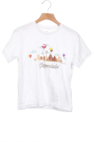 Детска тениска Unbranded, Размер 5-6y/ 116-122 см, Цвят Бял, Цена 12,00 лв.