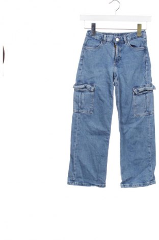 Детски дънки H&M, Размер 6-7y/ 122-128 см, Цвят Син, Цена 43,38 лв.