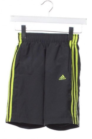 Детски къс панталон Adidas, Размер 8-9y/ 134-140 см, Цвят Син, Цена 27,00 лв.