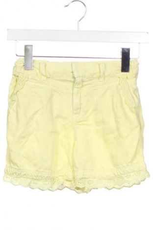 Kinder Shorts Guess, Größe 7-8y/ 128-134 cm, Farbe Gelb, Preis 11,99 €
