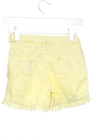 Kinder Shorts Guess, Größe 7-8y/ 128-134 cm, Farbe Gelb, Preis 11,99 €